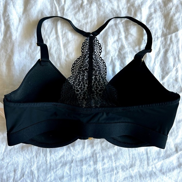 Lace Back T-Shirt Bra with Front Closure - Picture 2 of 5
